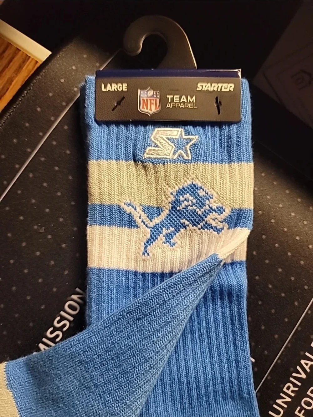 STARTER Light Blue and White Detroit Lions Athletic Crew Socks, Size Large